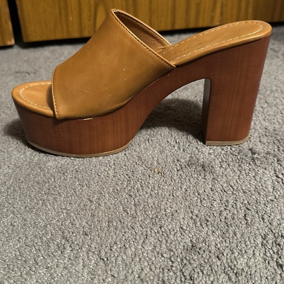 Like new platform shoes - Picture 4 of 4